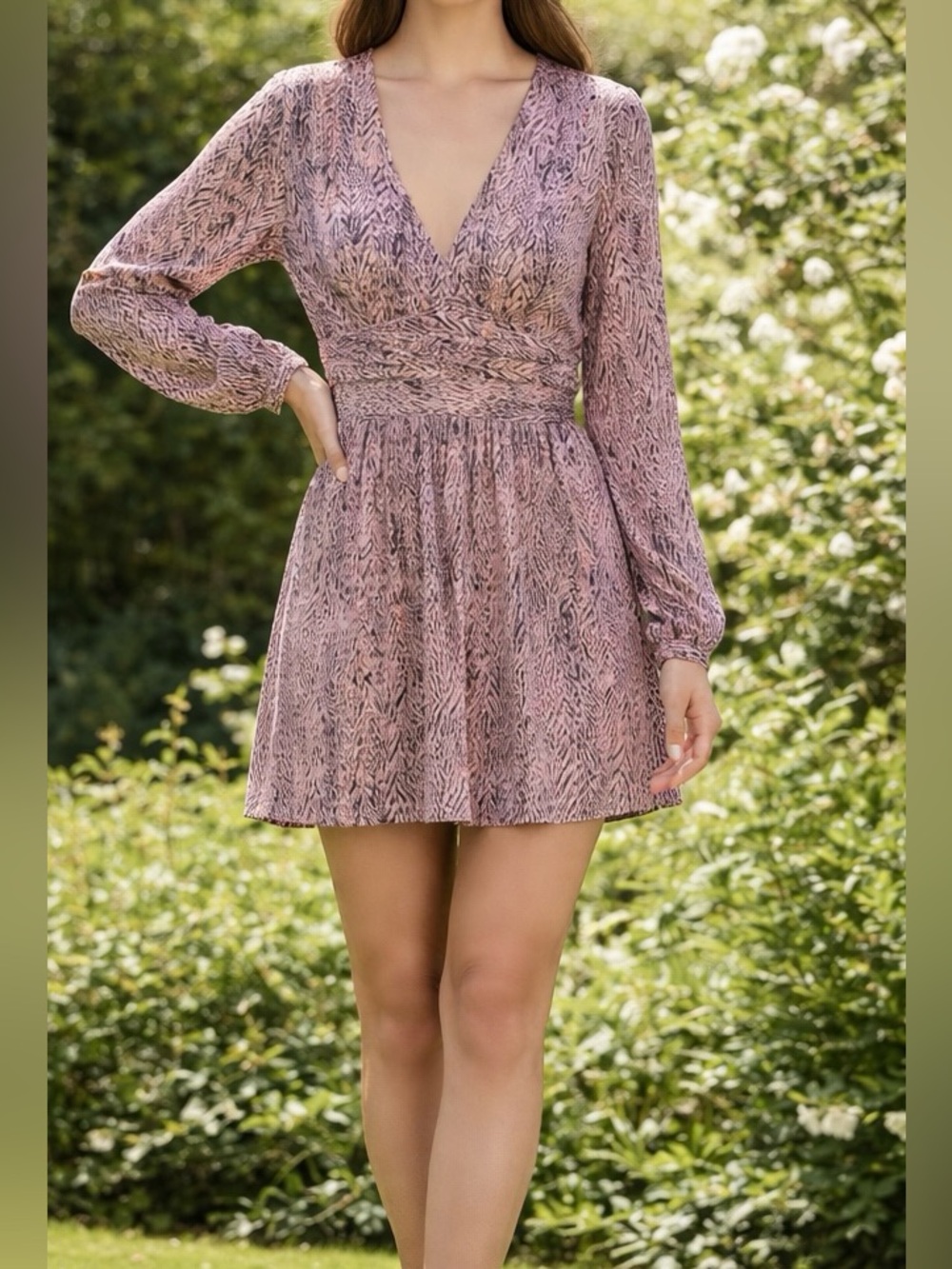 Zara Low-V Neckline Long Sleeve Short Dress Size Medium